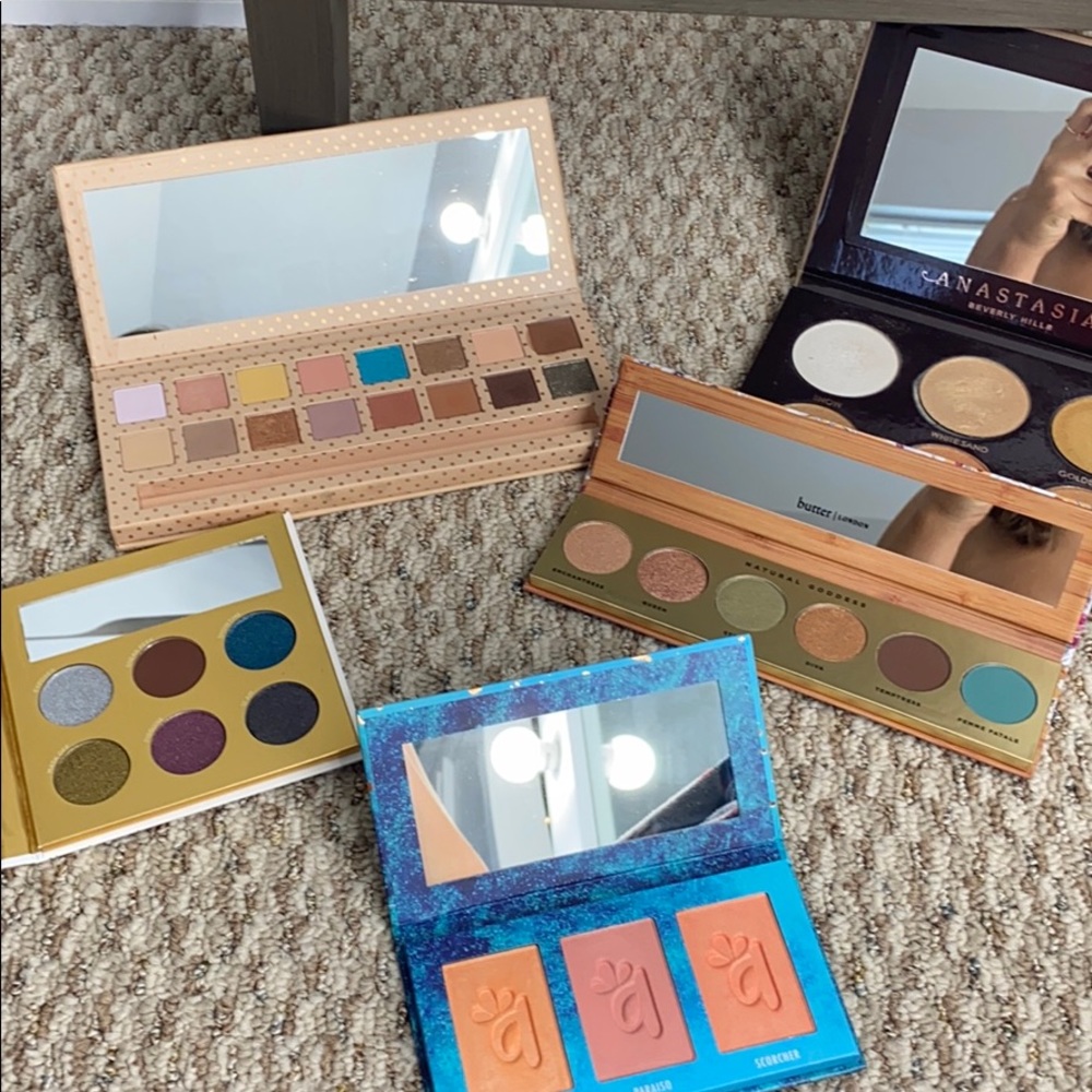 Makeup palette bundle